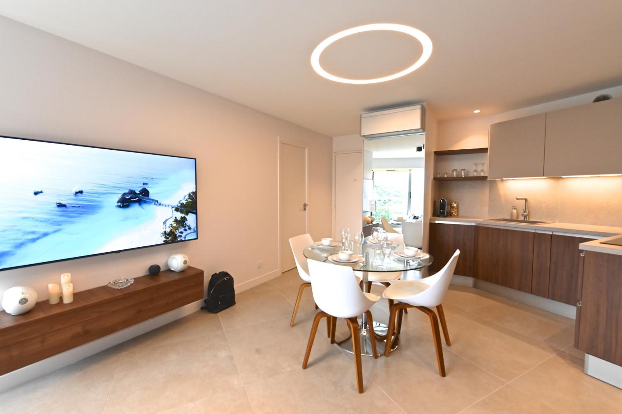 Appartement Luxe Vue Mer Et Collines Avec Piscine Mandelieu La Napoule Ngoại thất bức ảnh